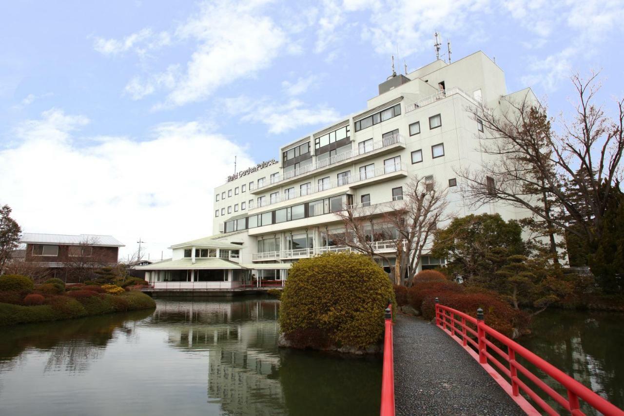 Hotel Garden Palace Kumagaya Buitenkant foto